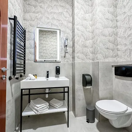 Vidovic ホテル 4*